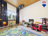 REMAX Immobilien Delux Mehrfamilienhaus Kinderzimmer Roden Mark Borowicz - 