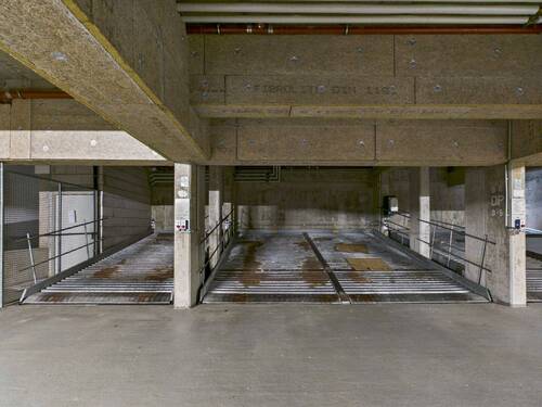 Tiefgaragenstellplatz - 