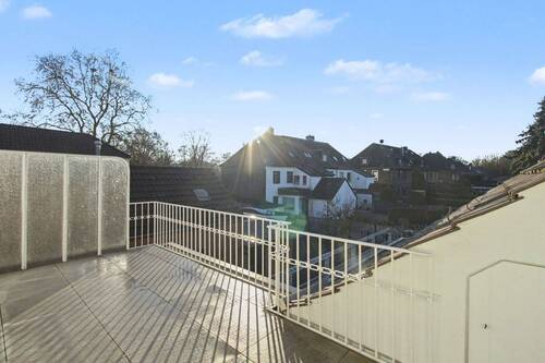Balkon - 5 Zimmer Einfamilienhaus zum Kaufen in Moers