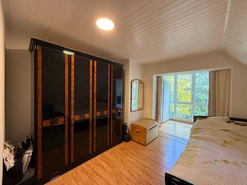 Schlafzimmer 1.jpg - 