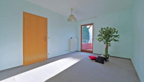 Schlafzimmer mit Balkon! - 