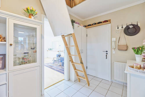 Zugang zum Dachboden - 