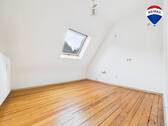 REMAX Immobilien DeLux Wohn-Geschäftshaus Küche Ottweiler Mark Borowicz - 