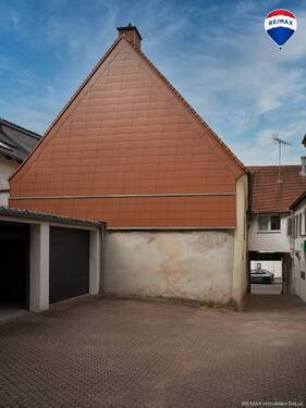 REMAX Immobilien DeLux Wohn-/Geschäftshaus Rückansicht Ottweiler Mark Borowicz REMAX Immobilien - 