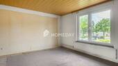 1. OG Schlafzimmer 1 - 
