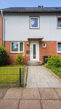 Außenansicht 2 - Platz für Familie, Homeoffice und Hobby - Reihenendhaus mit Garten und Terrasse