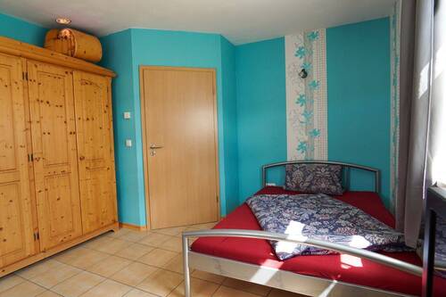 Schlafzimmer UG - 