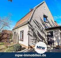 Ein Ort zum Wohlfühlen: Haus mit Garten und viel Charme - Berlin Altglienicke