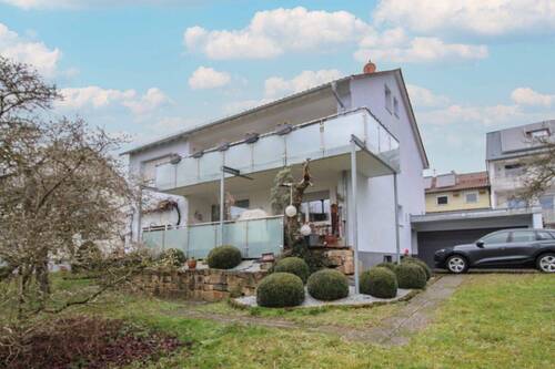 Hausansicht_vorne - Gepflegtes und teilvermietetes MFH mit 4 Einheiten in Leinfelden-Echterdingen OT Musberg