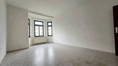 20250703_085147.jpg - 3-Raumwohnung mit Balkon - 294,00 EUR Kaltmiete, ca.  66,00 m² Wohnfläche