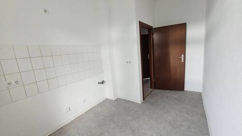 20250703_085116.jpg - 3 Zimmer Etagenwohnung zur Miete in Chemnitz