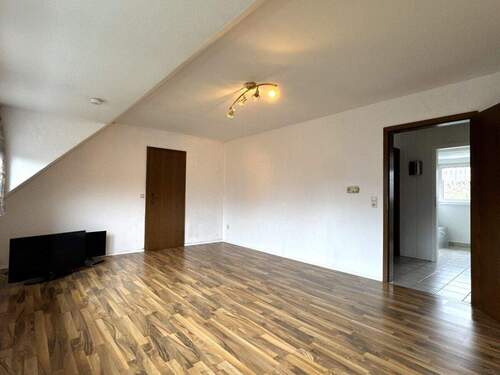 Wohnzimmer - 3 Zimmer Etagenwohnung in Edewecht