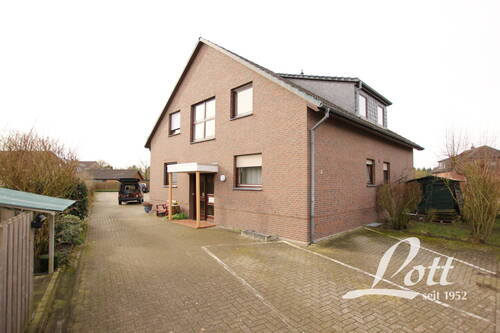 Straßenansicht - 2 Zimmer Etagenwohnung zum Kaufen in Bad Zwischenahn