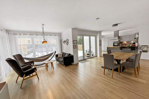 Wohnbereich mit Leseecke - Einfamilienhaus mit 187,00 m&sup2; in Luckenwalde zum Kaufen