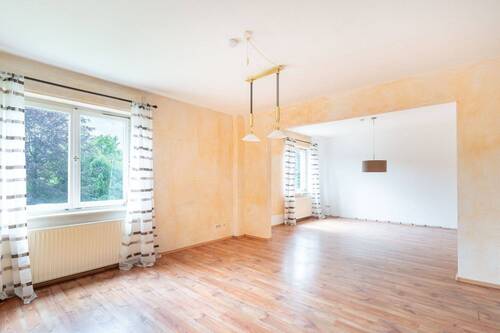 Haus vorne EG WZ - 