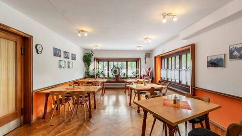 EG Restaurant 3 2 - 