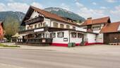 Außenansicht 3 - Traditionsreicher Gasthof in Alpenlage - Restaurant, Pension und großes Entwicklungspotenzial