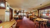 EG Restaurant 2 2 - 