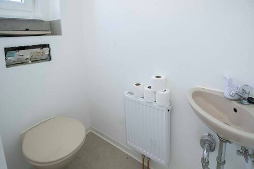 separates WC - 