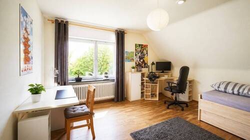 Zimmer 1 OG - 