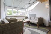 Arbeitszimmer - Feierabend im eigenen Garten: 3-Zi.-Wohnung mit Garage und Klimatisierung nahe Bosch-Schillerhöhe