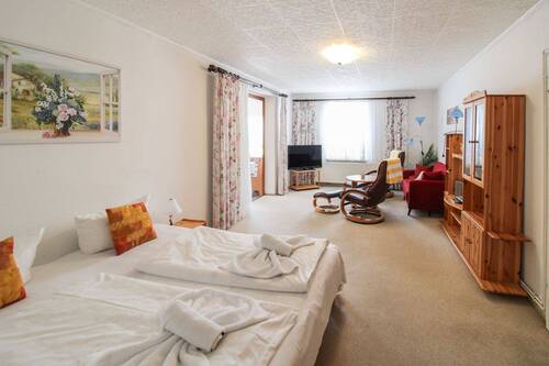 Schlafzimmer FEWO 3 - Einfamilienhaus in Ückeritz zum Kaufen