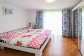 Schlafzimmer Hauptwohnung - 