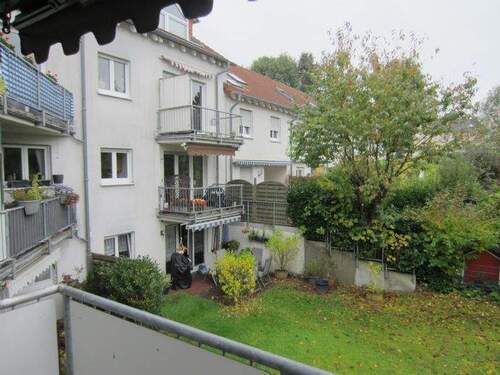 BLICK VOM BALKON AUS NACH LINKS - 2 Zimmer Etagenwohnung in Witten