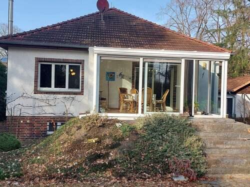 Hausansicht vom Garten.jpg - 3 Zimmer Einfamilienhaus zum Kaufen in Falkensee