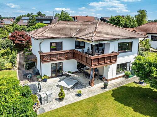 Ansicht Terrasse - Exklusives Einfamilienhaus mit atemberaubendem Stadtpanorama!