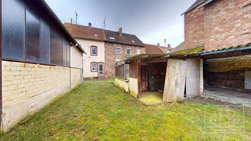 Garten - Hausrückseite - 