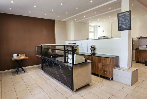 Mobiliar wird nicht mit vermietet - Ladenfläche mit angrenzender Bürofläche im kleinen Grasbrook