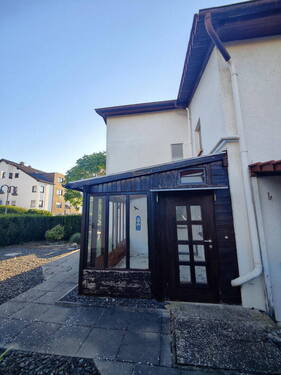 Hausansicht seitlich - 5 Zimmer Einfamilienhaus zum Kaufen in Budenheim