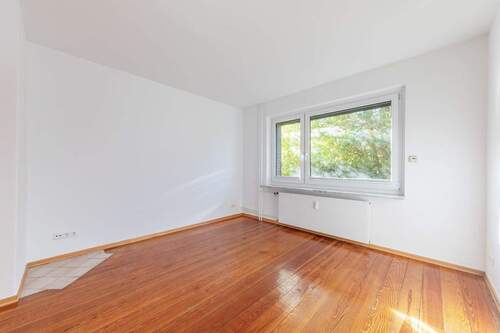 ... und Arbeitszimmer. - 