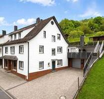 Wohnen & Arbeiten vereint - modernisierte Gewerbeeinheit, großer Garten und 1.359 m² Grundstück - Flörsbachtal Lohrhaupten