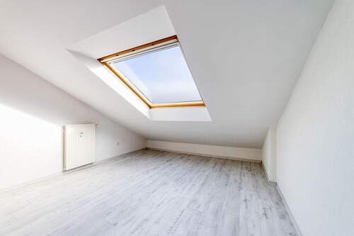 Kinderzimmer/Büro - 