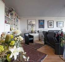 Stilvoll modernisierte Wohnung im Kultobjekt 