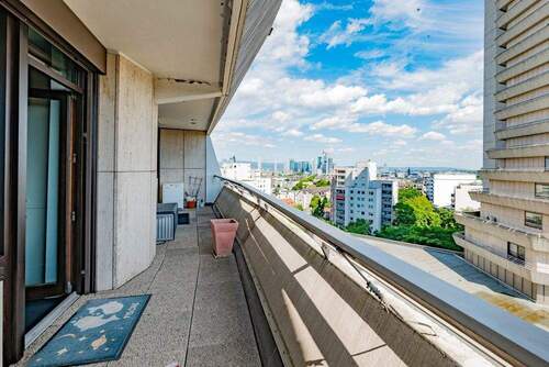 150_Der Blick nach Westen auf der West-Loggia.jpg - 