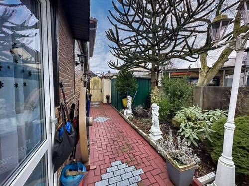 Weg zur Garage - 