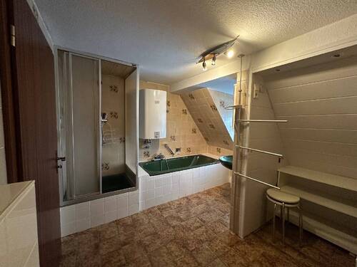 DG: Badezimmer - 