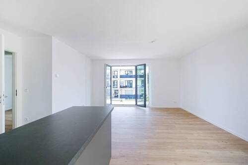 Bild 2 - 4 Zimmer Etagenwohnung zur Miete in Berlin