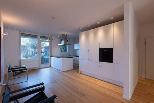 Küche - 3 Zimmer Terrassenwohnung zum Kaufen in Frankfurt am Main