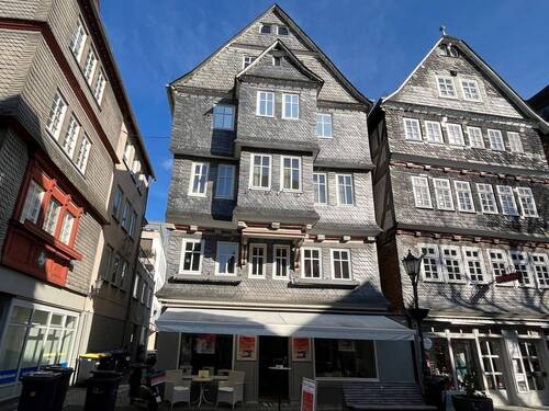 Ansicht Fußgängerzone - 1 Zimmer Mehrfamilienhaus, Wohnhaus zum Kaufen in Herborn