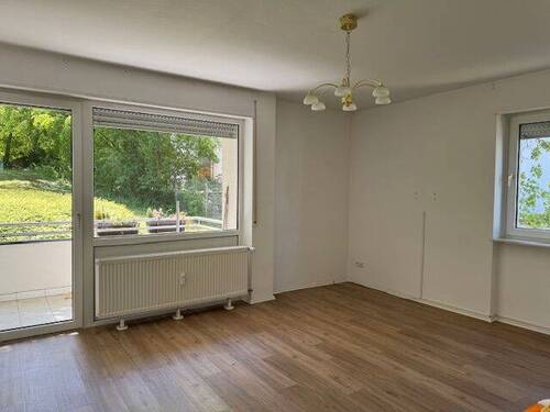 Wohnen - 4 Zimmer Etagenwohnung zur Miete in Kirchheimbolanden