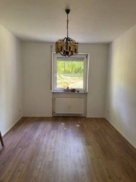Zimmer 2 - 