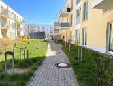 Außenansicht - Großzügige 2 Zimmer mit Terrasse 