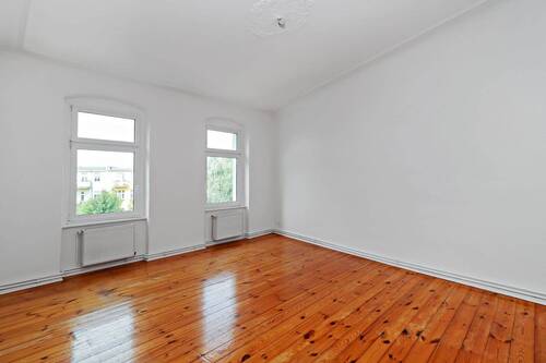 Schlafzimmer - 2 Zimmer Etagenwohnung zum Kaufen in Berlin