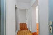 Flur - 2 Zimmer Etagenwohnung in Berlin