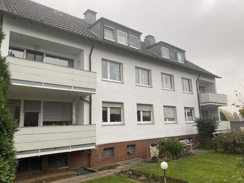 Blick vom Garten - 4 Zimmer Etagenwohnung zum Kaufen in Bochum