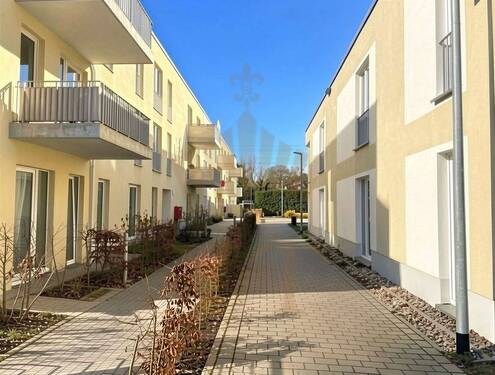 Gang zwischen Haus 3 und 4 - 